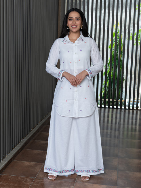 AAHELI AMULYA OFF-WHITE COTTON KNATHA CO-ORD SET AAHELI AMULYA OFF-WHITE COTTON KNATHA CO-ORD SET