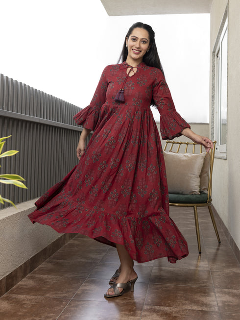 AAHELI THANVI MAROON PRINTED COTTON MAXI DRESS AAHELI THANVI MAROON PRINTED COTTON MAXI DRESS