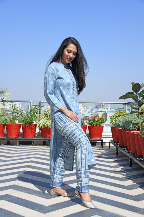 AAHELI GREY PRINTED HANDWORK KURTA WITH PANT SET AAHELI GREY PRINTED HANDWORK KURTA WITH PANT SET