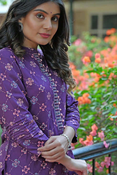 AAHELI PURPLE PRINTED HANDWORK KURTA WITH PANT SET AAHELI PURPLE PRINTED HANDWORK KURTA WITH PANT SET