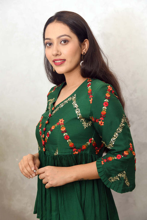 MULMUL AVANI EMBROIDERED CO-ORD SET MULMUL AVANI EMBROIDERED CO-ORD SET