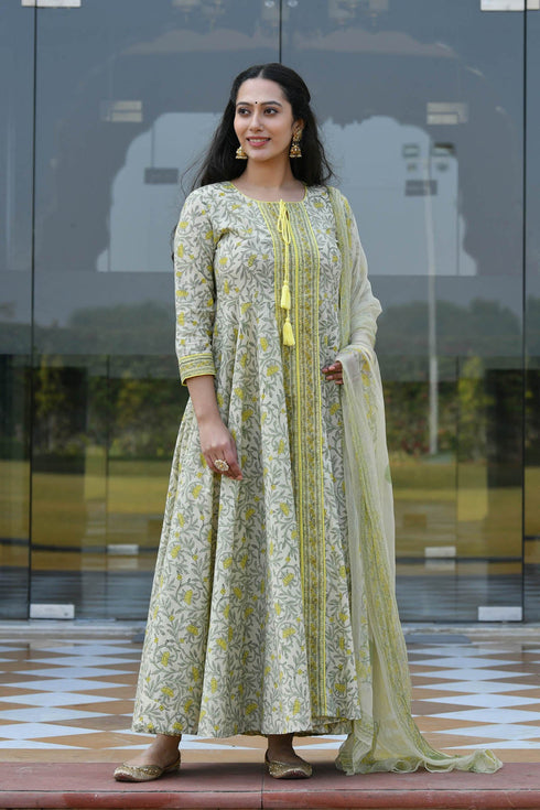 MULMUL DALAJA FLORAL JAAL BLOCK PRINTED FIT & FLARED DRESS WITH DUPATTA MULMUL DALAJA FLORAL JAAL BLOCK PRINTED FIT & FLARED DRESS WITH DUPATTA