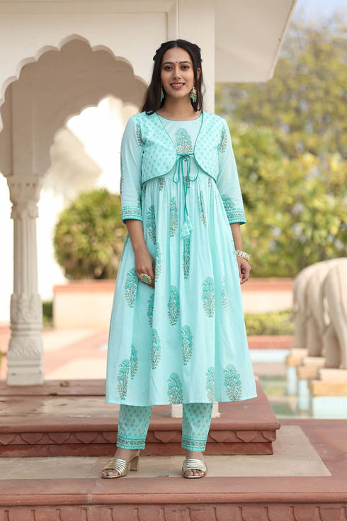 MULMUL VRITTI FLORAL MOTIFS BLOCK PRINTED KURTA-PANTS & DUPATTA SET MULMUL VRITTI FLORAL MOTIFS BLOCK PRINTED KURTA-PANTS & DUPATTA SET
