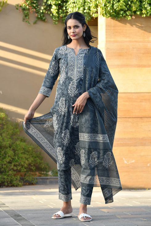 MULMUL IDHIKA BLOCK PRINTED KURTA-PANTS & DUPATTA SET MULMUL IDHIKA BLOCK PRINTED KURTA-PANTS & DUPATTA SET