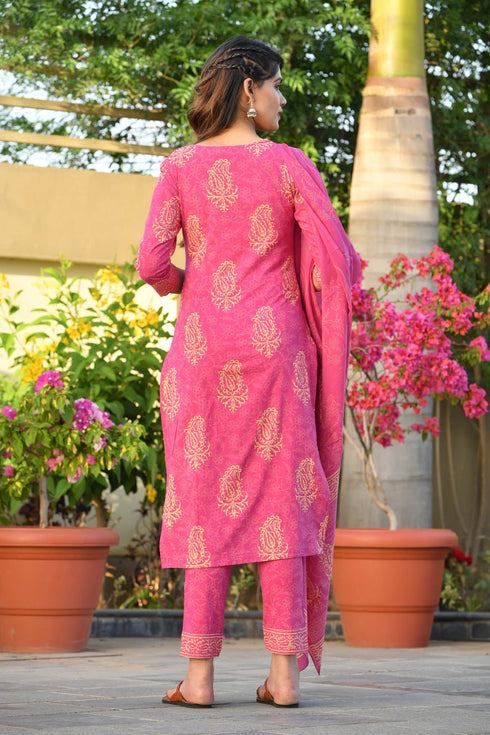 MULMUL ABHATI BLOCK PRINTED KURTA-PANTS & DUPATTA SET MULMUL ABHATI BLOCK PRINTED KURTA-PANTS & DUPATTA SET