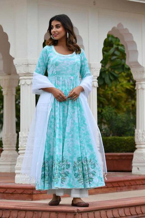 MULMUL OPAL GREEN TIE DYED & BLOCK PRINTED PANELED KURTA-PLAZZO & DUPATTA MULMUL OPAL GREEN TIE DYED & BLOCK PRINTED PANELED KURTA-PLAZZO & DUPATTA