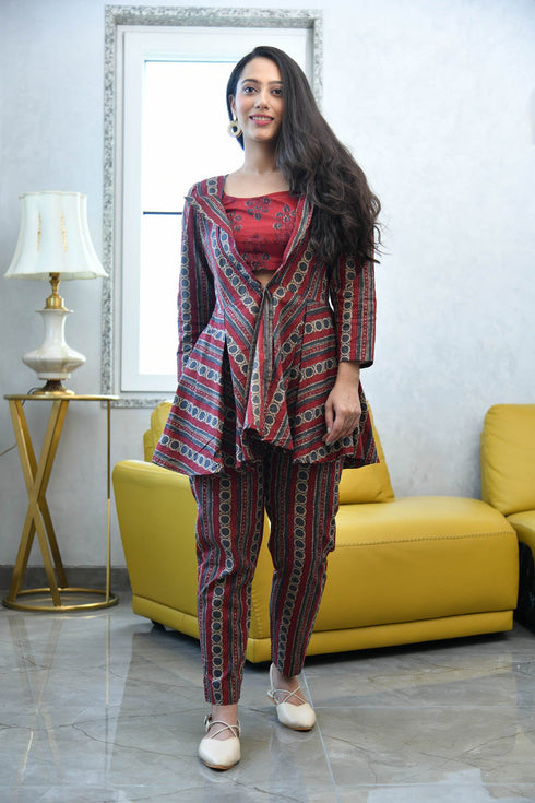 AAHELI SHANAYA TOP-PANTS & BLAZER SET AAHELI SHANAYA TOP-PANTS & BLAZER SET