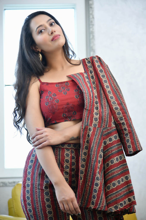 AAHELI SHANAYA TOP-PANTS & BLAZER SET AAHELI SHANAYA TOP-PANTS & BLAZER SET