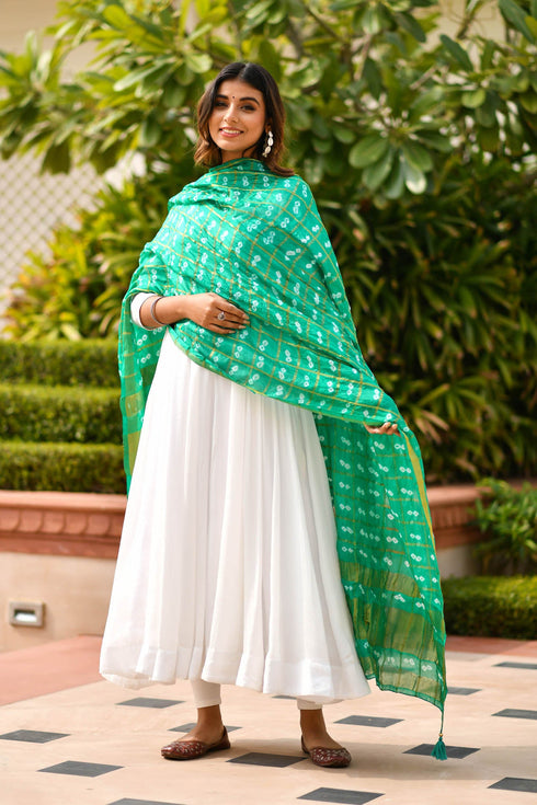 AAHELI HOLLY GREEN BANDHANI DUPATTA AAHELI HOLLY GREEN BANDHANI DUPATTA