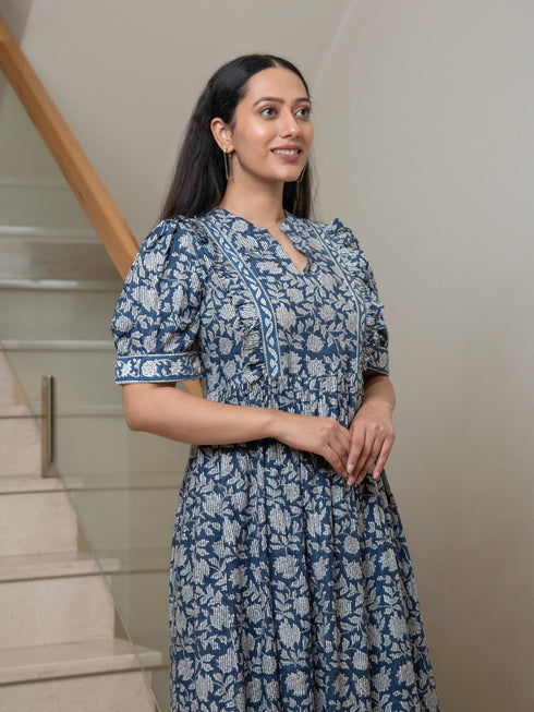 MULMUL NAVY FLORAL JAAL BLOCK PRINTED DRESS MULMUL NAVY FLORAL JAAL BLOCK PRINTED DRESS