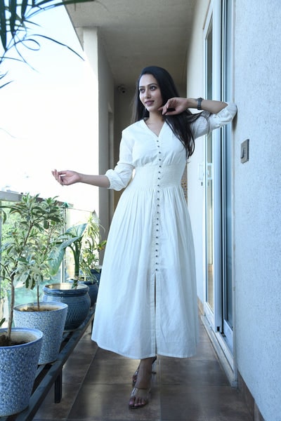 AAHELI OFF-WHITE COTTON KANTHA COMFY DRESS AAHELI OFF-WHITE COTTON KANTHA COMFY DRESS